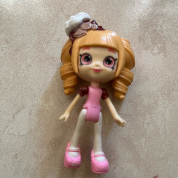 Shopkins Happy Places Coco Cookie & Popette Colorful Kids Toy Figures Set - Picture 5 of 6